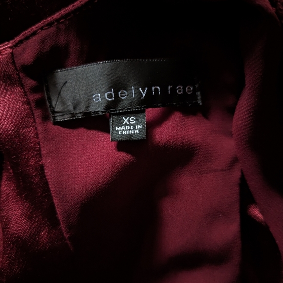 Adelyn Rae - Kimono dress in burgundy, size XS - Picture 5 of 5